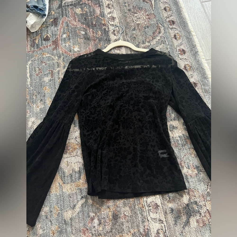 ALTRD STATE BLACK FULL SLEEVE TOP IN SIZE MEDIUM